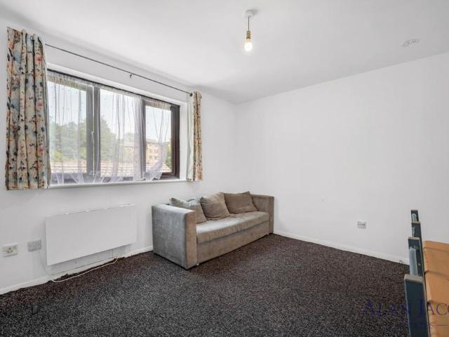 Apartment for rent in Grays, Essex