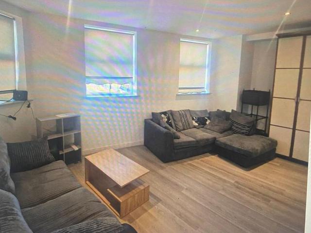 Apartment for rent in Calderstones