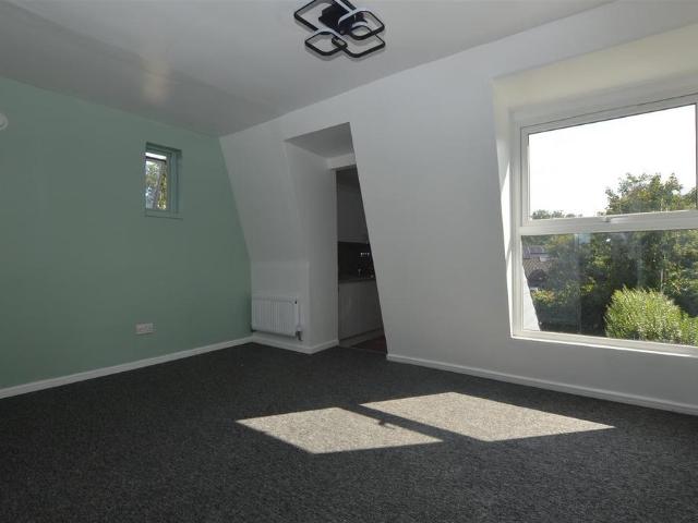 Flat for rent in New Catton, East Bank