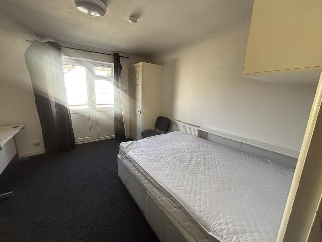 Apartment for rent in Pontypridd, Wales
