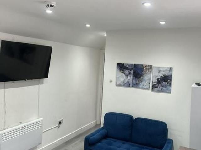 Apartment for rent in Falcon Lodge, Wales