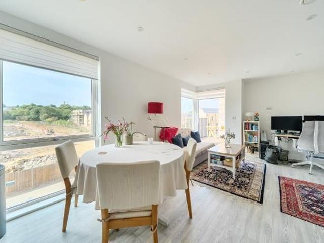 Apartment for rent in Barton Park, The Slade