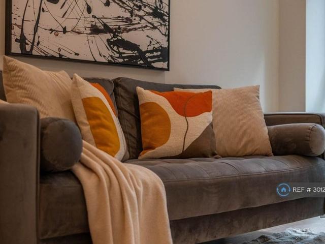 Apartment for rent in City Centre, Salford