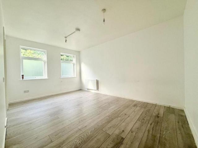 Apartment for rent in Warden Hill