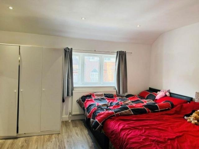 Apartment for rent in Daws Hill, Cressex