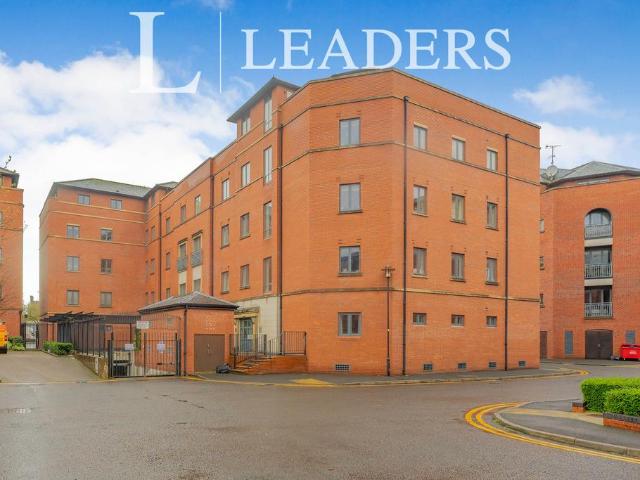 Flat for rent in Newtown, Two Mills