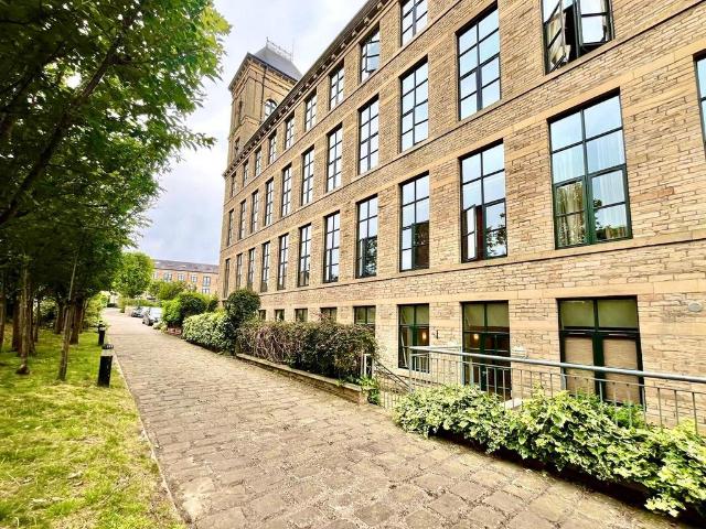 Flat for rent in Apperley Bridge, West Yorkshire