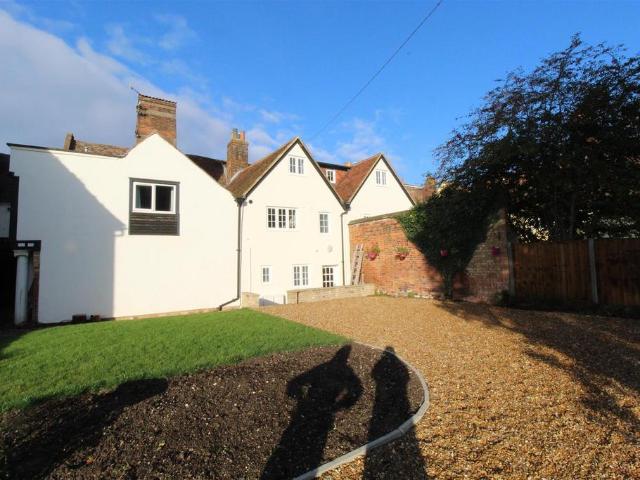 Flat for rent in King's Walden, Hertfordshire