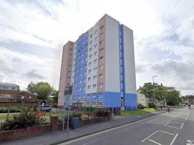 Flat for rent in Priddy's Hard, Middlecroft