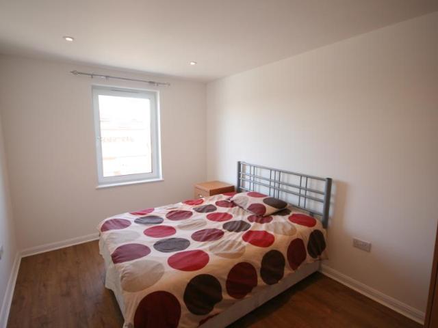 Flat for rent in Slough