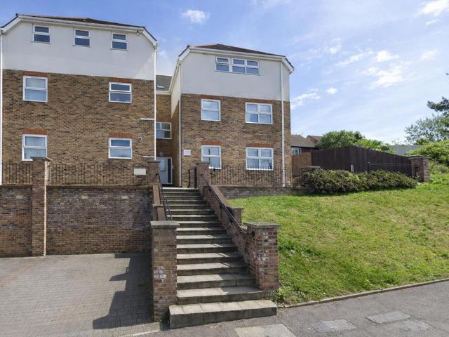 Apartment for rent in Monks Orchard, Isle Of Man