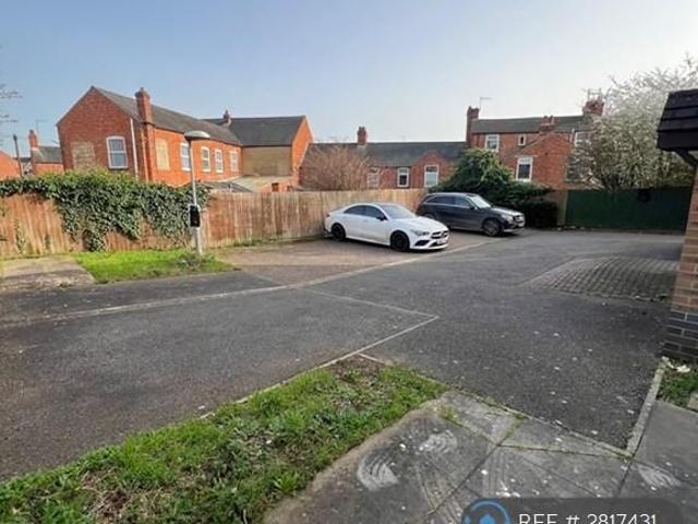 Apartment for rent in Queen's Park, Northampton