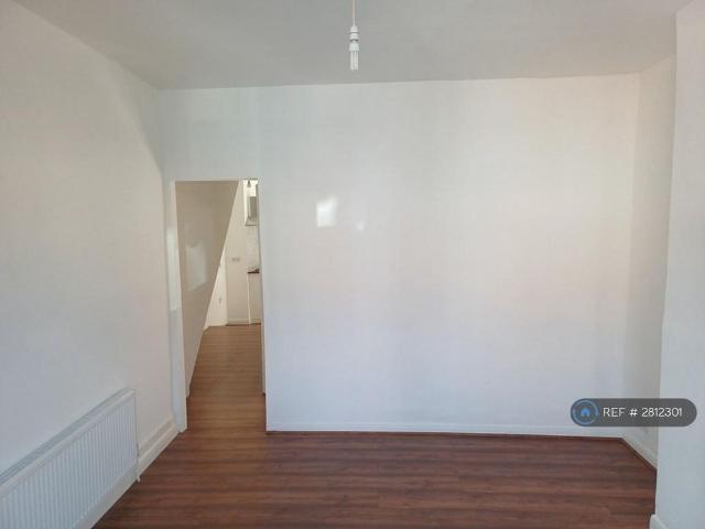 Apartment for rent in Upper Walthamstow, Greater London
