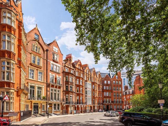 Flat for rent in Chelsea, Greater London