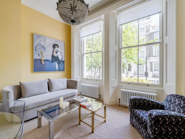 Flat for rent in Brompton, Greater London