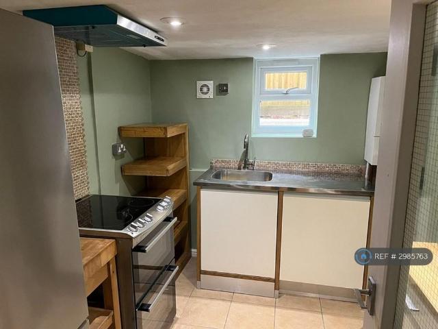 Apartment for rent in Charlotteville, Westborough