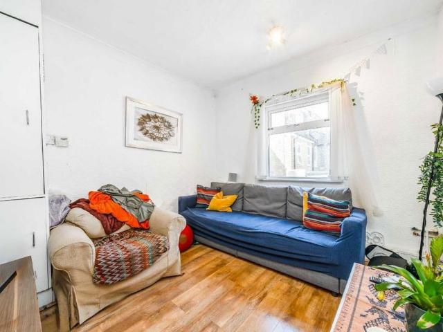 Apartment for rent in London Borough of Hounslow, Spring Grove