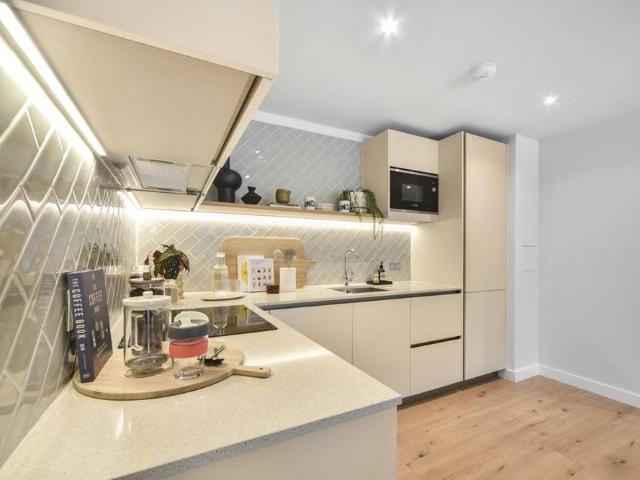 Apartment for rent in London Borough of Lewisham, Cat Hill