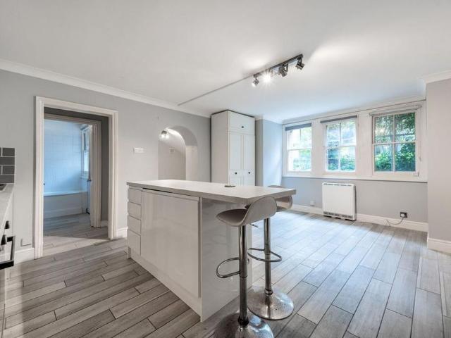 Apartment for rent in Surbiton, Greater London