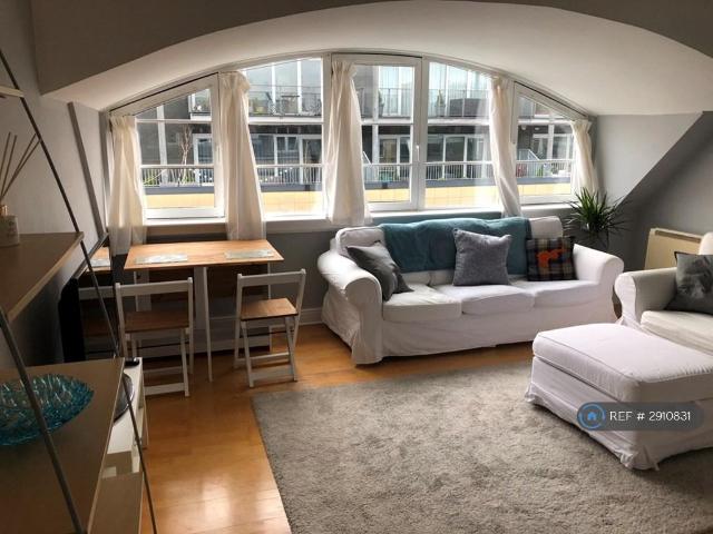 Flat for rent in Merchant City, Scotland