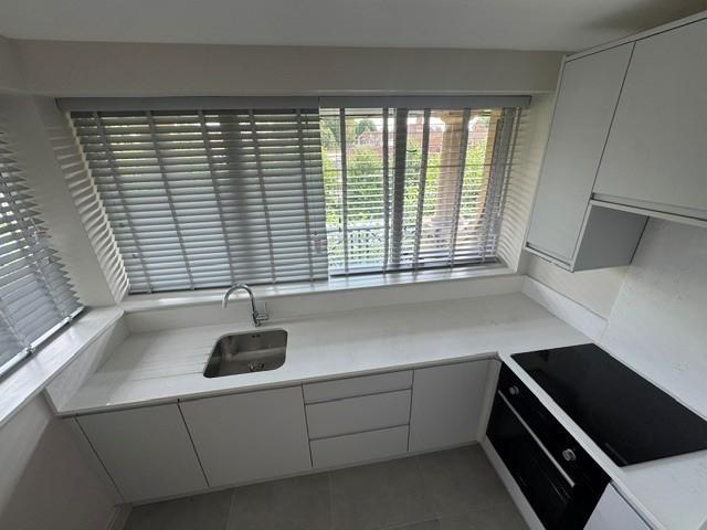 Flat for rent in Vinters Park, Midway