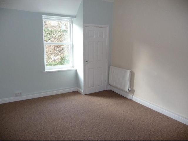 Apartment for rent in Beaufort, Wales