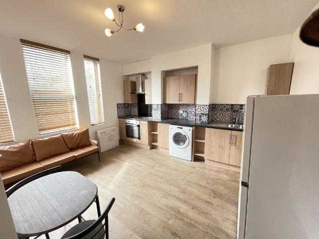 Flat for rent in City Centre, Wheatley