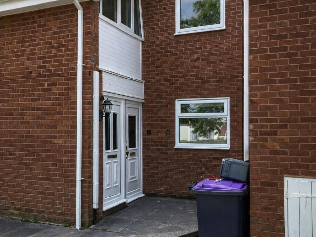 Flat for rent in Telford
