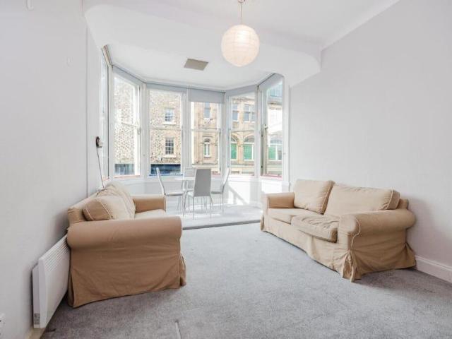 Apartment for rent in Southside, Scotland