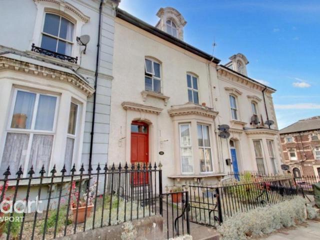 Flat for rent in Stow Hill, Wales