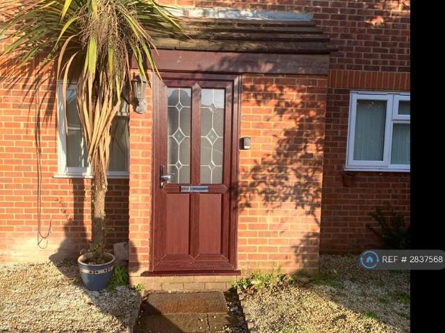 Flat for rent in Castlefield, Cressex