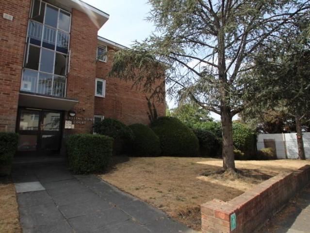 Flat for rent in London Borough of Lewisham, Greater London