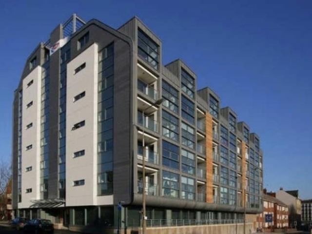 Apartment for rent in Calderstones
