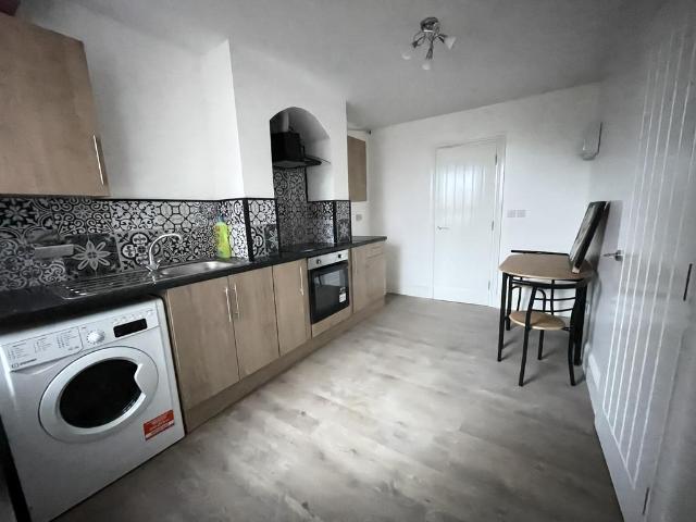 Flat for rent in Balby, South Yorkshire