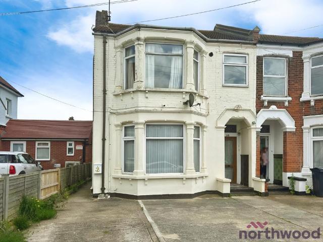 Flat for rent in Dale Hill, Essex