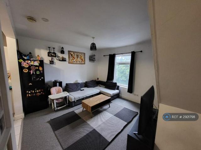 Flat for rent in Spring Park, Luton