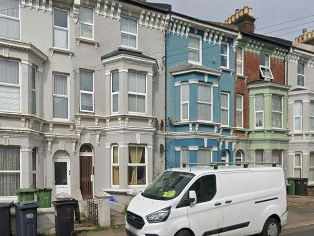 Flat for rent in Broomgrove, Guestling Green