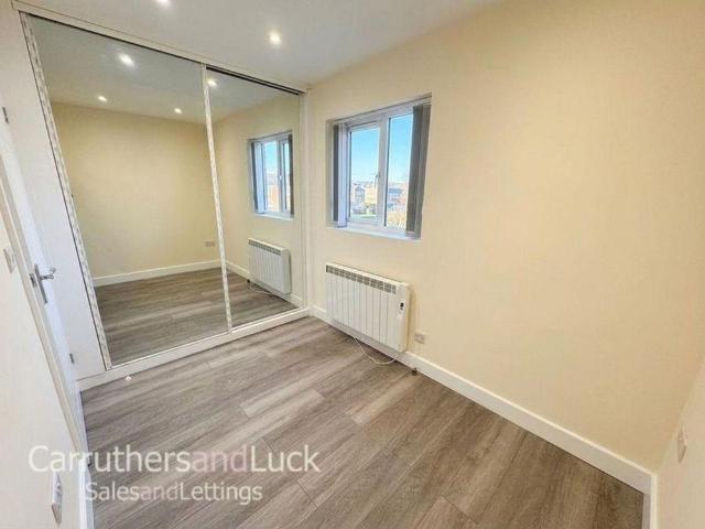 Apartment for rent in Peacehaven, Iford