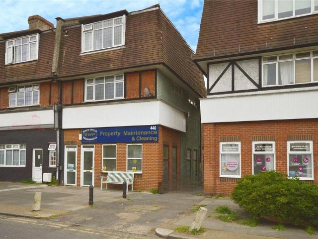 Flat for rent in Tolworth, Greater London