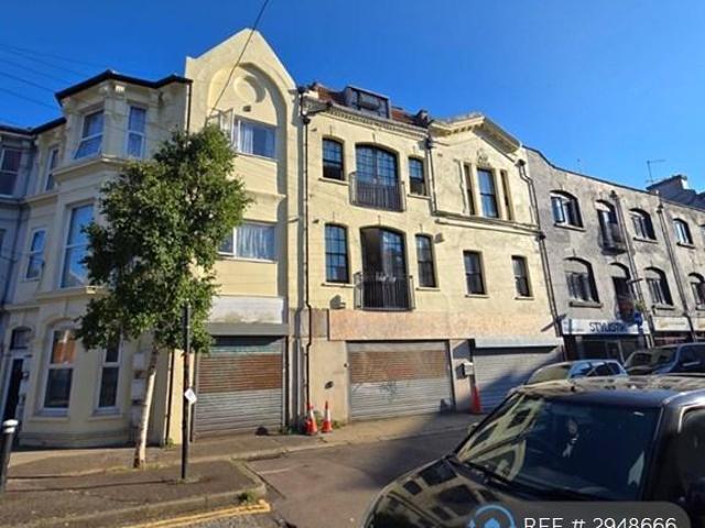 Flat for rent in Blacklands, Guestling Green