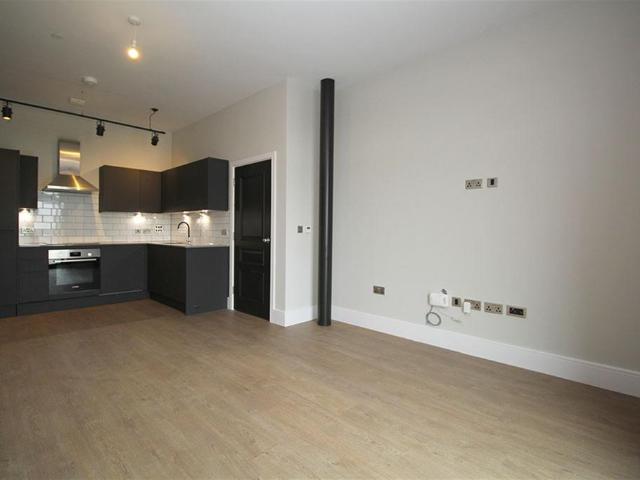 Flat for rent in Elmfield, Leicestershire
