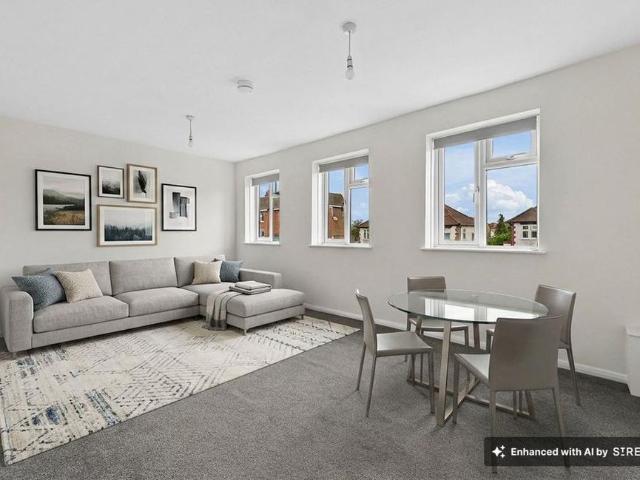 Apartment for rent in Birch Green, Lower Halliford