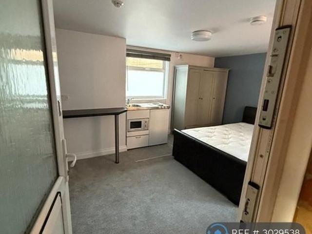 Apartment for rent in Denham, Buckinghamshire