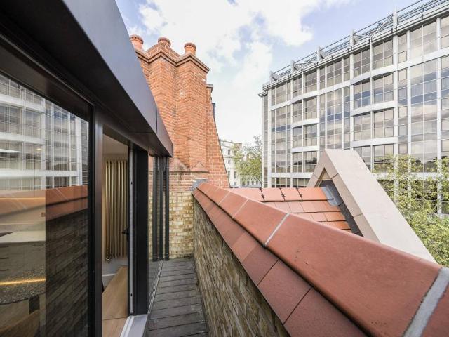 Flat for rent in South Kensington, Isle Of Man