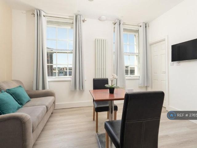 Apartment for rent in Birkenhead, Wirral