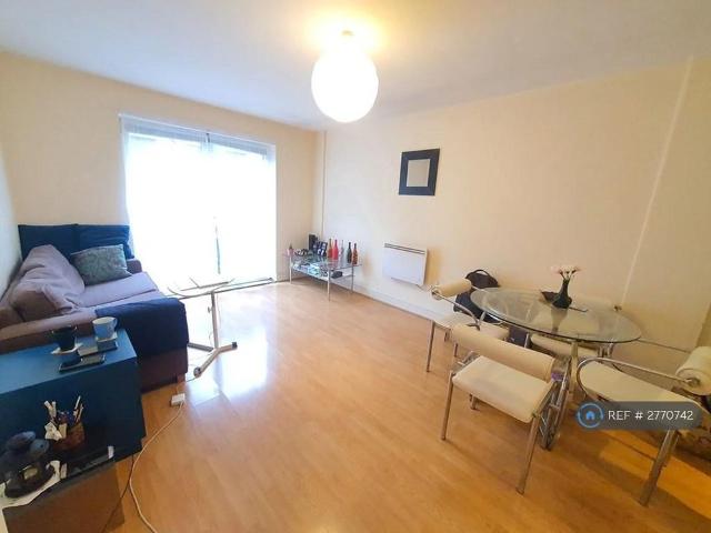 Apartment for rent in Bromley-by-Bow, Bow