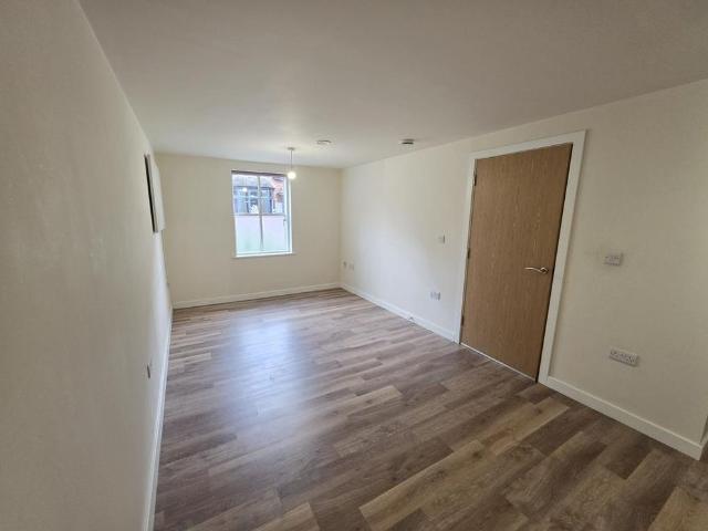 Apartment for rent in Firepool, Rumwell