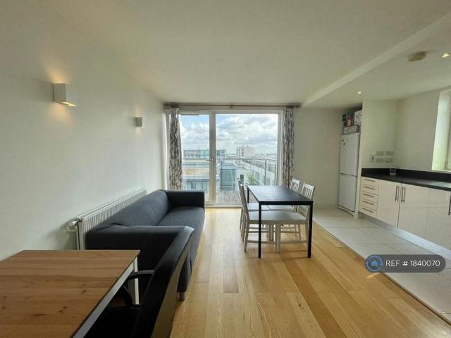 Apartment for rent in Hayes, Greater London