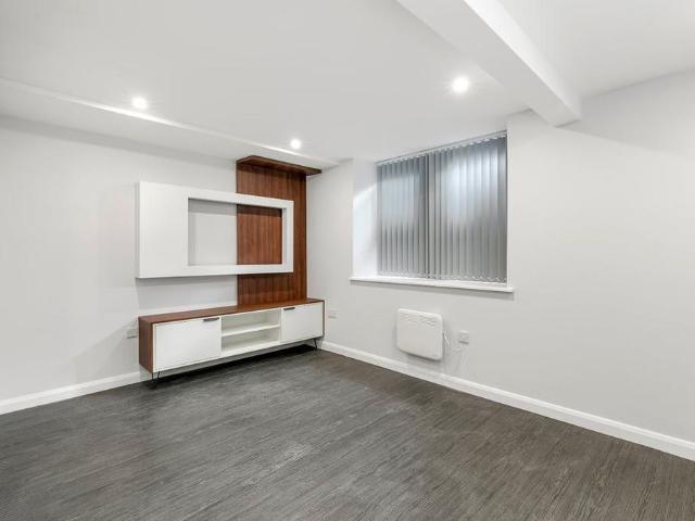 Apartment for rent in Hipperholme, Calderdale