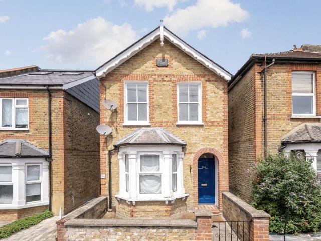 Flat for rent in Norbiton, Greater London